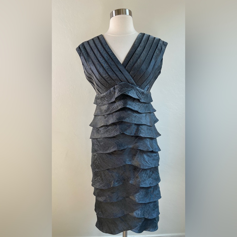 Adrianna Papell Gunmetal Shutter Pleat Tiered Dress Sz 8